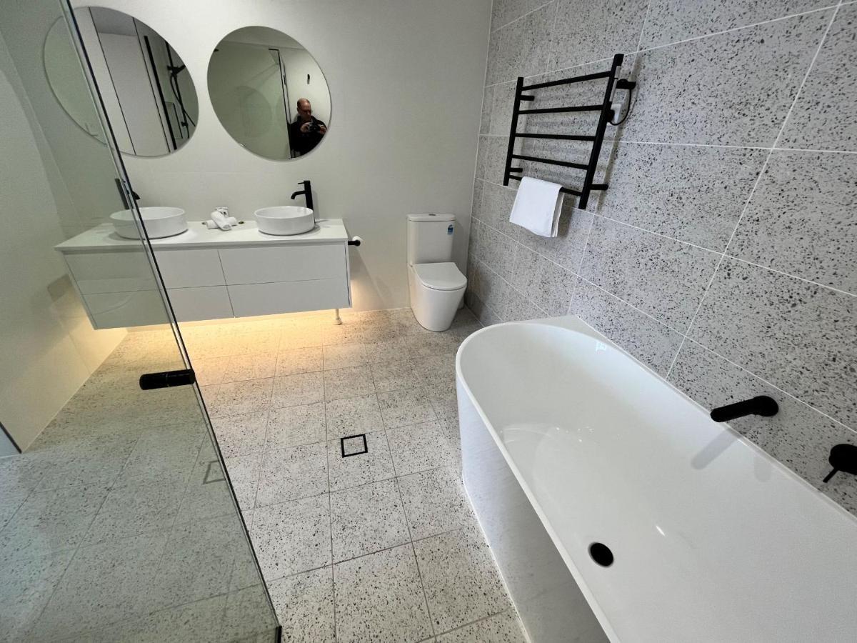 טריגל Avoca Palms Resort מראה חיצוני תמונה